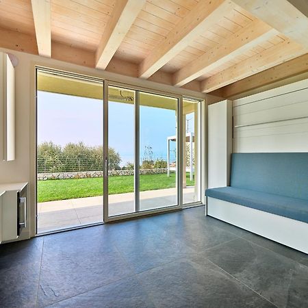Villa Sunny Lake Suites باردولينو المظهر الخارجي الصورة
