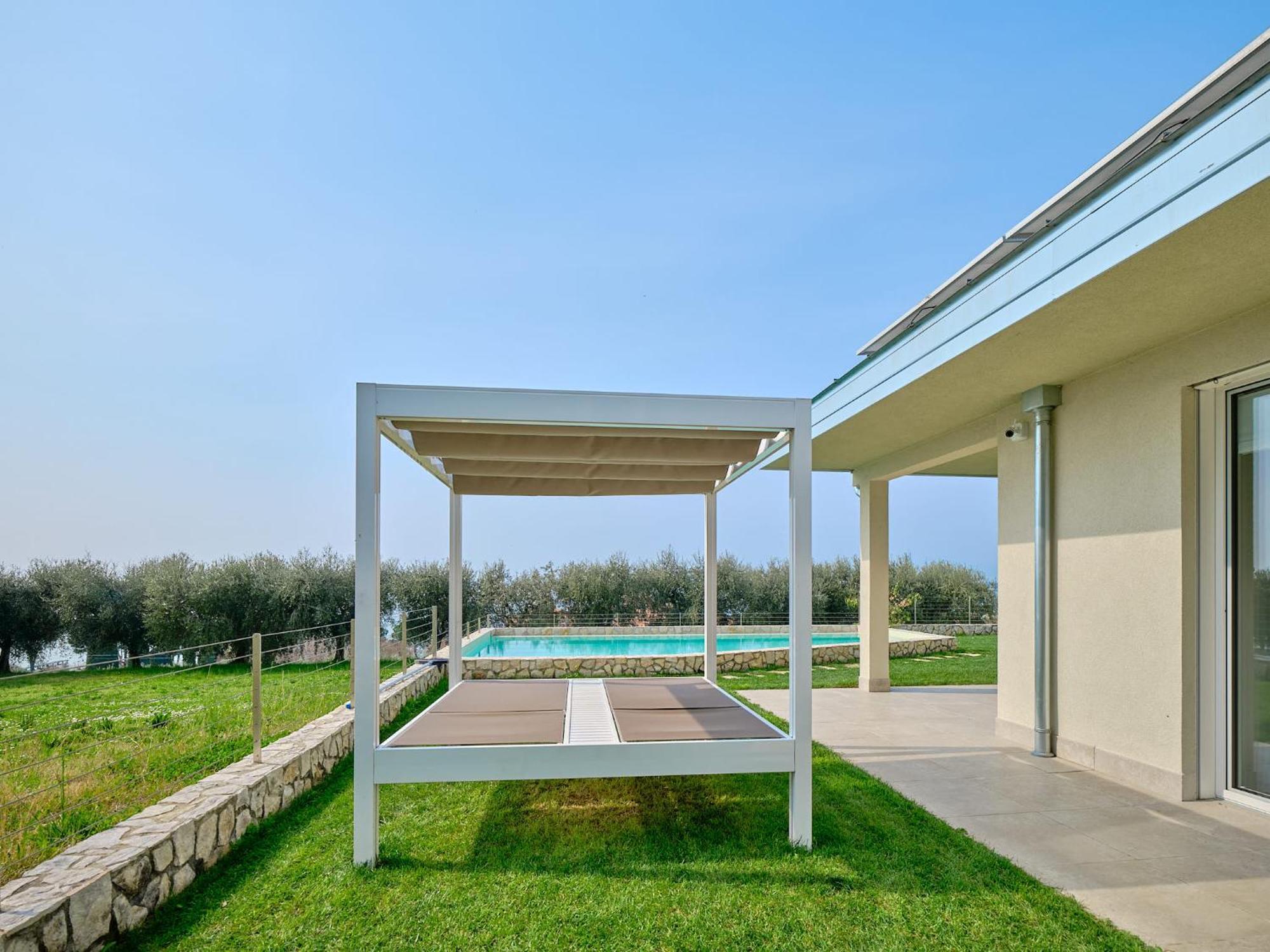 Villa Sunny Lake Suites باردولينو المظهر الخارجي الصورة