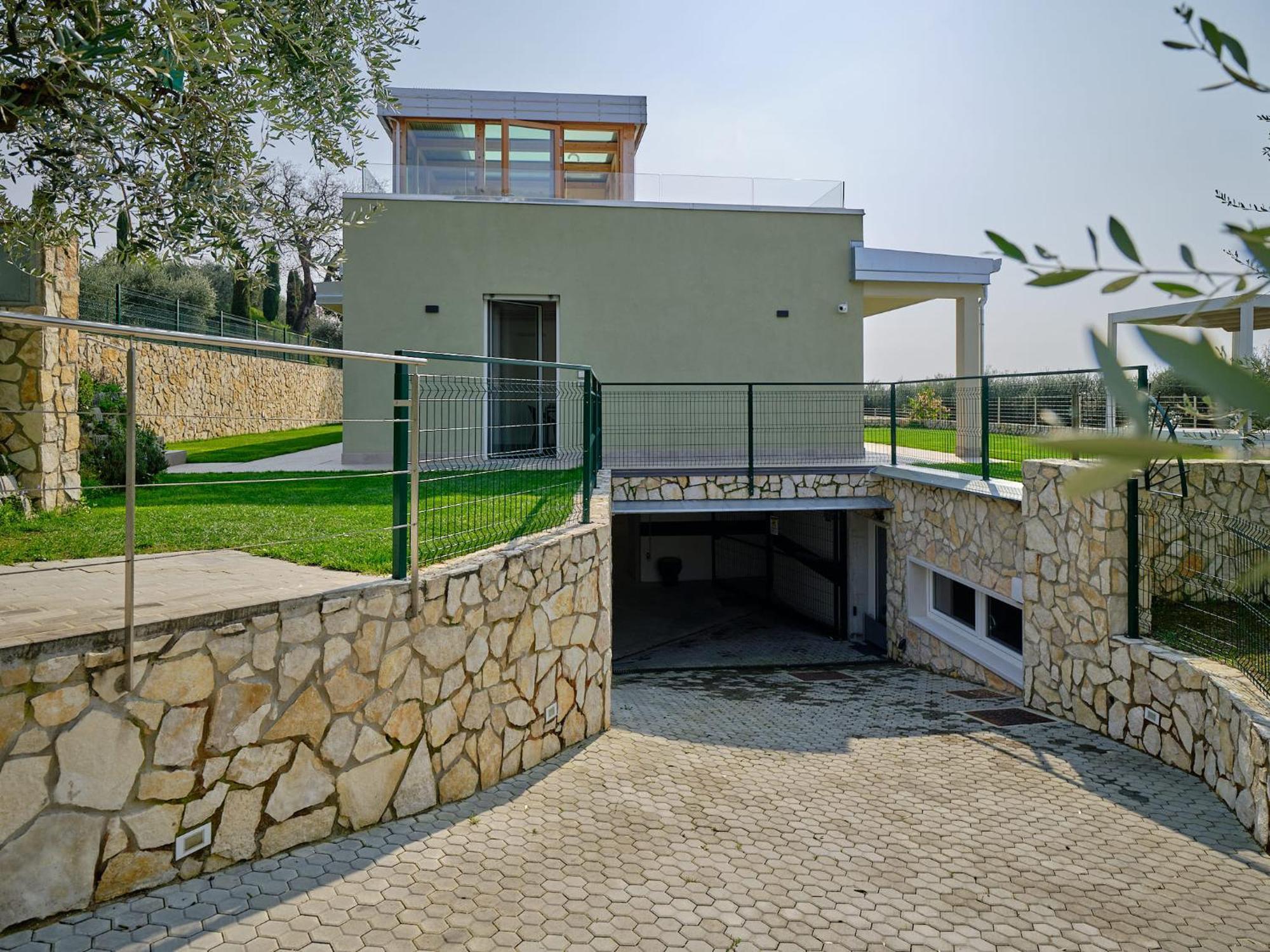 Villa Sunny Lake Suites باردولينو المظهر الخارجي الصورة